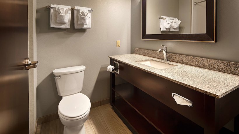 Imagen de la habitación del Hotel Best Western Plus Boardman Inn And Suites. Foto 10