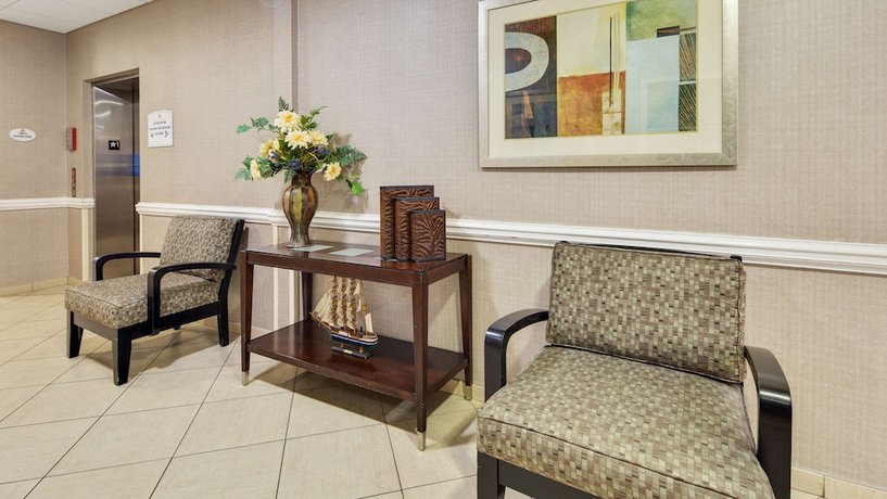 Imagen de los interiores del Hotel Best Western Plus Brunswick Inn And Suites. Foto 12