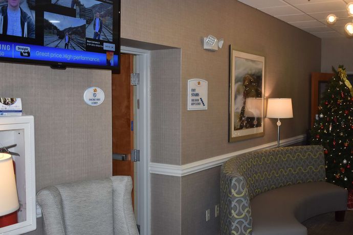 Imagen de los interiores del Hotel Best Western Plus Brunswick Inn And Suites. Foto 13