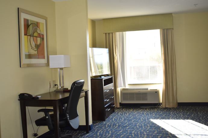Imagen de la habitación del Hotel Best Western Plus Brunswick Inn And Suites. Foto 4