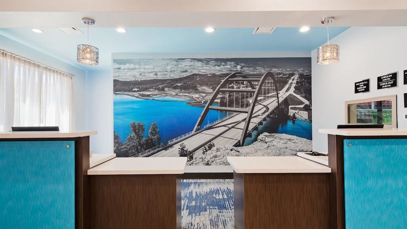 Imagen de los interiores del Hotel Best Western Plus Buda Austin Inn and Suites. Foto 18