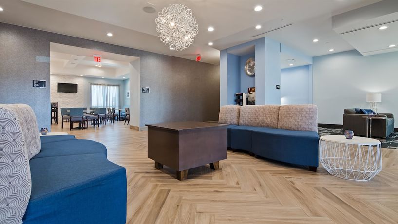 Imagen de los interiores del Hotel Best Western Plus Buda Austin Inn and Suites. Foto 19