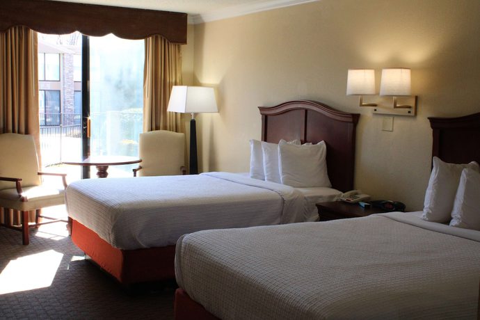 Imagen de la habitación del Hotel Best Western Plus Burlington. Foto 13