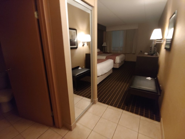 Imagen de la habitación del Hotel Best Western Plus Burlington Inn and Suites. Foto 3