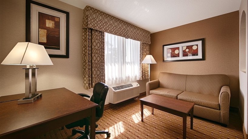 Imagen de la habitación del Hotel Best Western Plus Burlington Inn and Suites. Foto 6