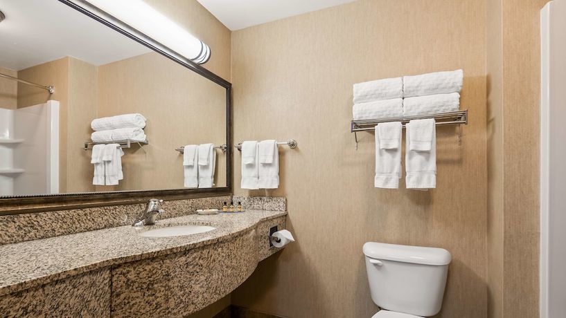Imagen de la habitación del Hotel Best Western Plus Capital Inn. Foto 12