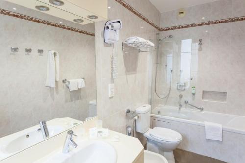 Imagen de la habitación del Hotel Best Western Plus Carlton. Foto 9