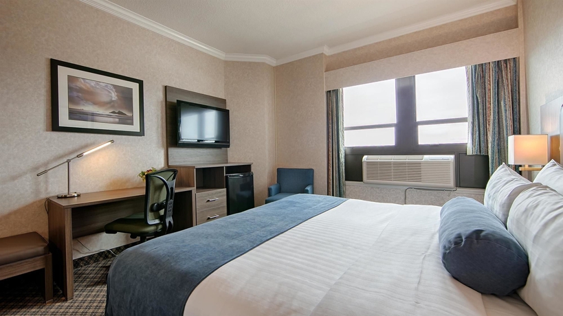 Imagen de la habitación del Hotel Best Western Plus Carlton Plaza. Foto 12