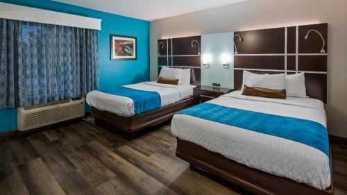 Imagen de la habitación del Hotel Best Western Plus Carlton Suites. Foto 6