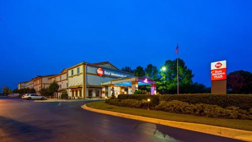 Imagen general del Hotel Best Western Plus Carlton Suites. Foto 2