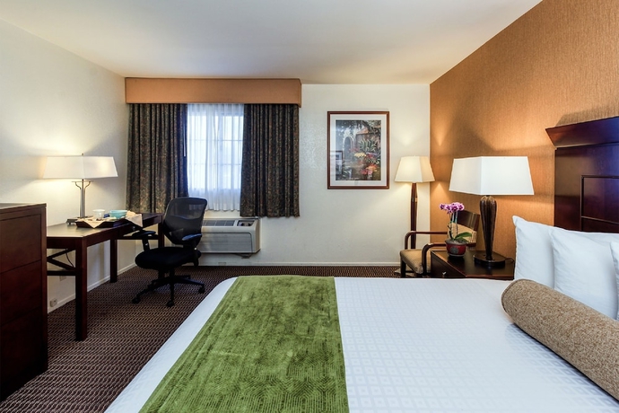 Imagen de la habitación del Hotel Best Western Plus Carpinteria Inn. Foto 3