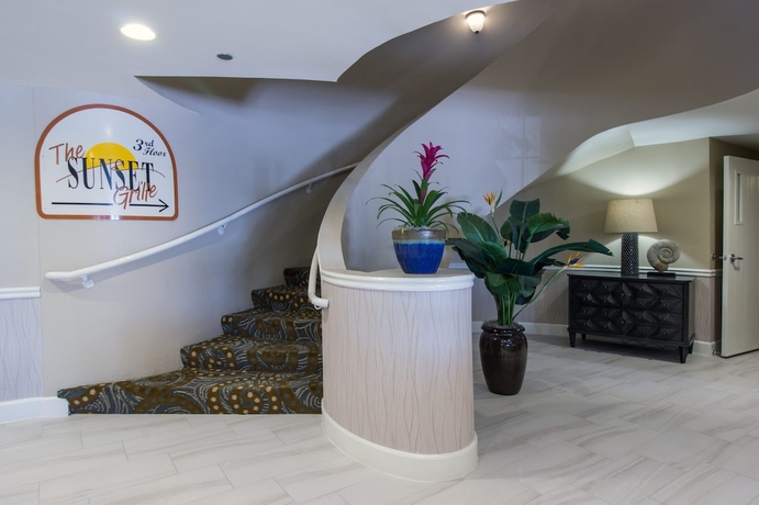 Imagen de los interiores del Hotel Best Western Plus Carpinteria Inn. Foto 12