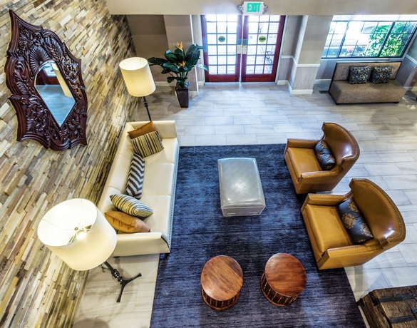 Imagen de los interiores del Hotel Best Western Plus Carpinteria Inn. Foto 18