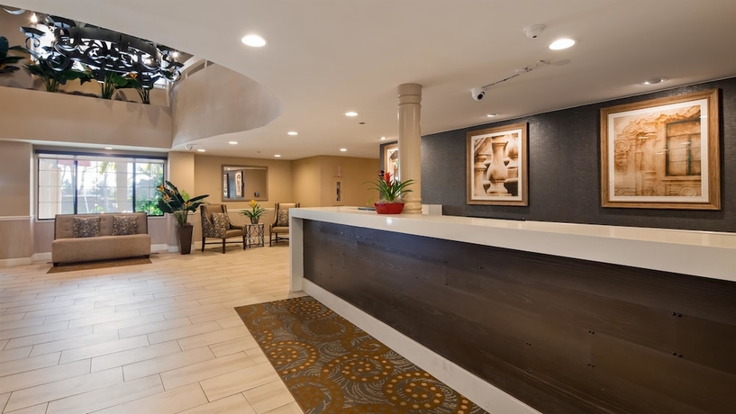 Imagen de los interiores del Hotel Best Western Plus Carpinteria Inn. Foto 19