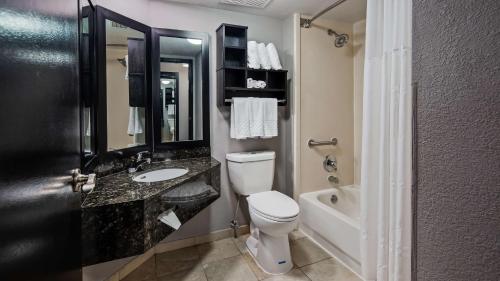 Imagen de la habitación del Hotel Best Western Plus Carrollton. Foto 2