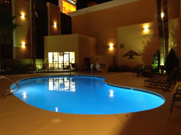 Imagen de la piscina del Hotel Best Western Plus Casino Royale - Center Strip. Foto 15