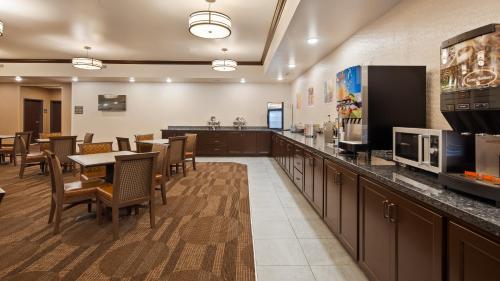 Imagen general del Hotel Best Western Plus Casper Inn and Suites. Foto 2