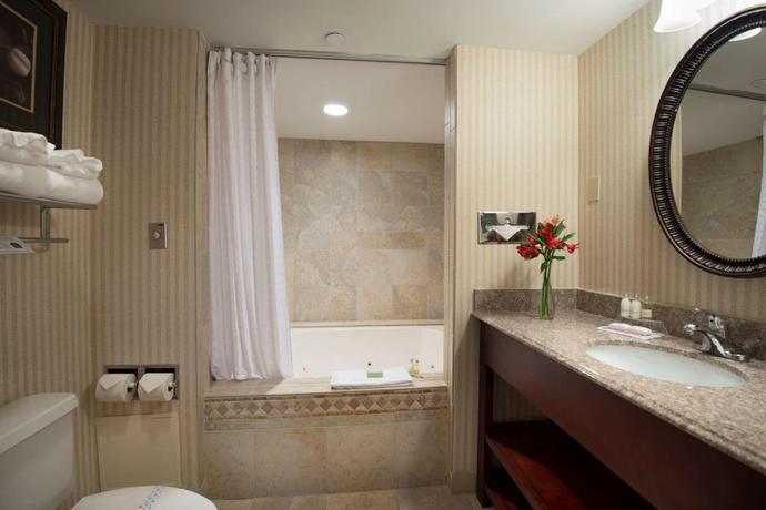 Imagen de la habitación del Hotel Best Western Plus Cedar Bluff Inn. Foto 6
