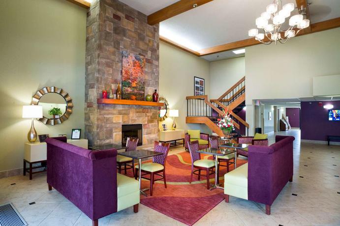 Imagen de los interiores del Hotel Best Western Plus Cedar Bluff Inn. Foto 11