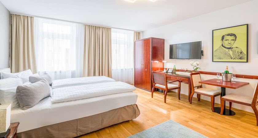 Imagen de la habitación del Hotel Best Western Plus Celebrity Suites. Foto 6