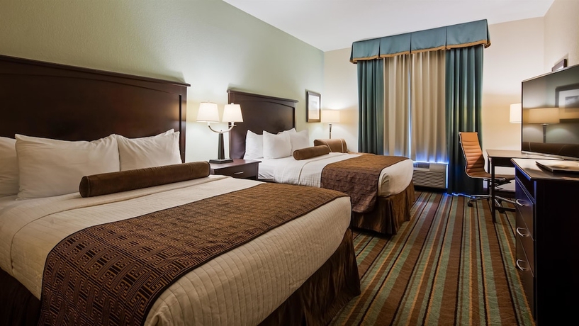 Imagen de la habitación del Hotel Best Western Plus Chain Of Lakes Inn and Suites. Foto 11