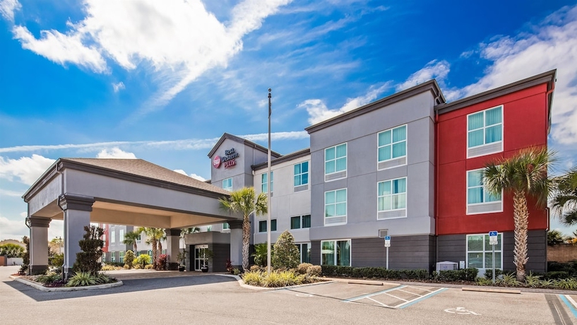 Imagen general del Hotel Best Western Plus Chain Of Lakes Inn and Suites. Foto 1