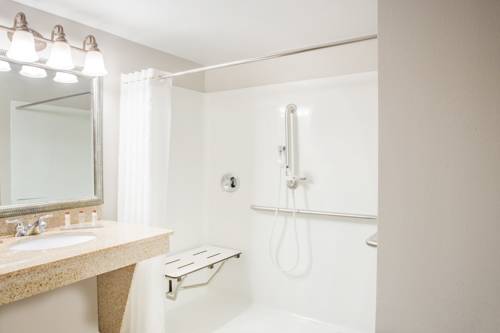 Imagen de la habitación del Hotel Best Western Plus Champaign/urbana Inn. Foto 2