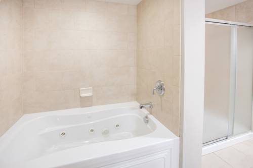 Imagen de la habitación del Hotel Best Western Plus Champaign/urbana Inn. Foto 7