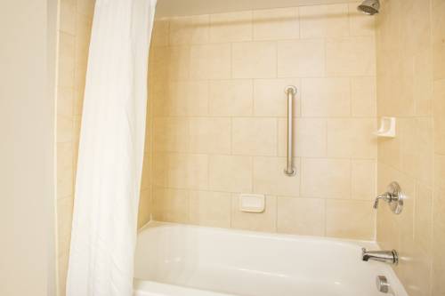Imagen de la habitación del Hotel Best Western Plus Champaign/urbana Inn. Foto 8