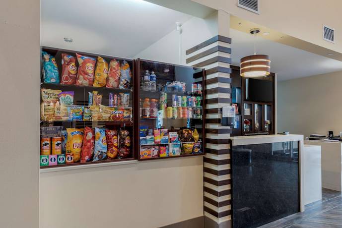 Imagen de los interiores del Hotel Best Western Plus Chateau Fort St. John. Foto 19