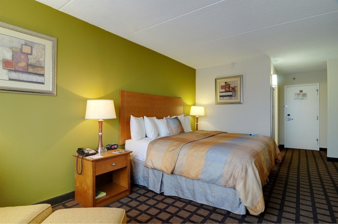 Imagen de la habitación del Hotel Best Western Plus Chicago Hillside. Foto 8