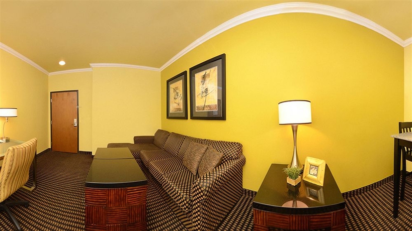 Imagen de los interiores del Hotel Best Western Plus Christopher Inn and Suites. Foto 15
