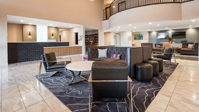 Imagen de los interiores del Hotel Best Western Plus Coalinga Inn. Foto 16