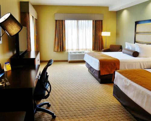 Imagen de la habitación del Hotel Best Western Plus College Park. Foto 9