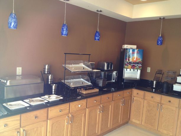 Imagen de los exteriores del Hotel Best Western Plus Columbia Inn. Foto 10