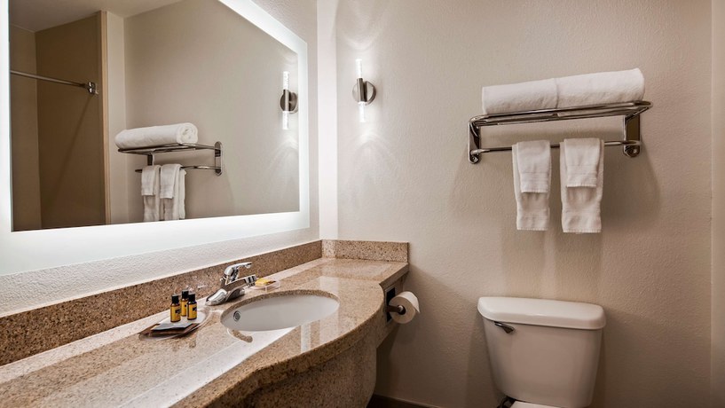 Imagen de la habitación del Hotel Best Western Plus Daphne Inn And Suites. Foto 11