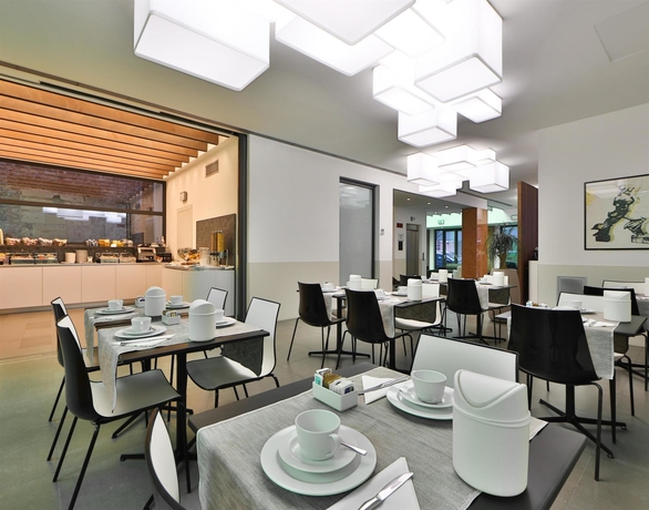 Imagen del bar/restaurante del Hotel Best Western Plus De Capuleti. Foto 2