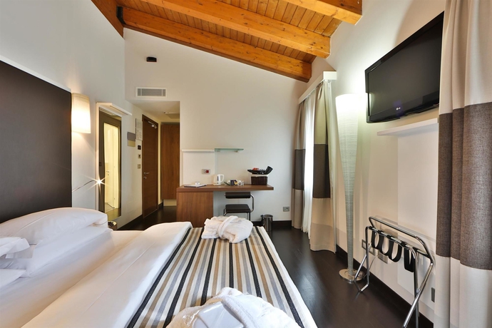 Imagen de la habitación del Hotel Best Western Plus De Capuleti. Foto 9