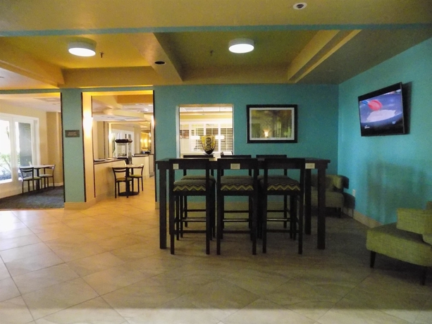 Imagen de los interiores del Hotel Best Western Plus Deerfield Beach Hotel y Suites. Foto 15
