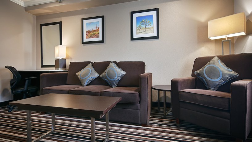 Imagen de la habitación del Hotel Best Western Plus Diamond Valley Inn. Foto 13