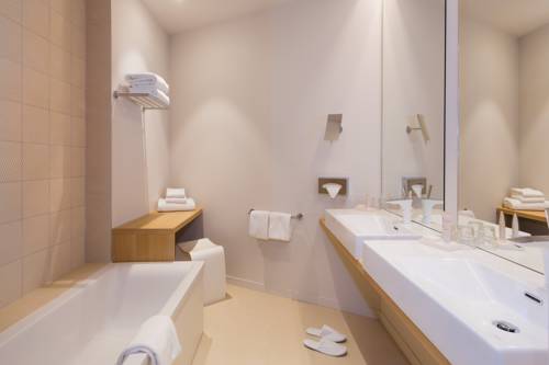 Imagen de la habitación del Hotel Best Western Plus Divona Cahors. Foto 7