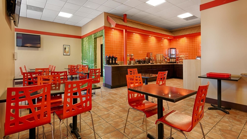 Imagen del bar/restaurante del Hotel Best Western Plus Dragon Gate Inn. Foto 4