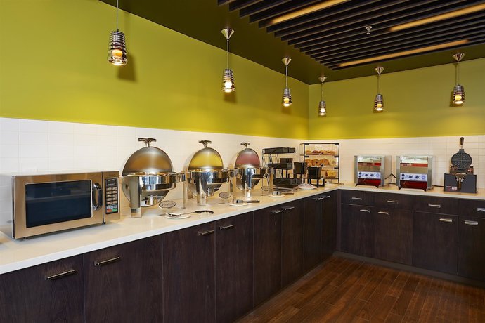 Imagen del bar/restaurante del Hotel Best Western Plus East Side. Foto 6
