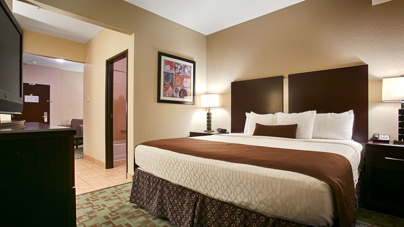 Imagen del bar/restaurante del Hotel Best Western Plus Eastgate Inn And Suites, Wichita. Foto 5