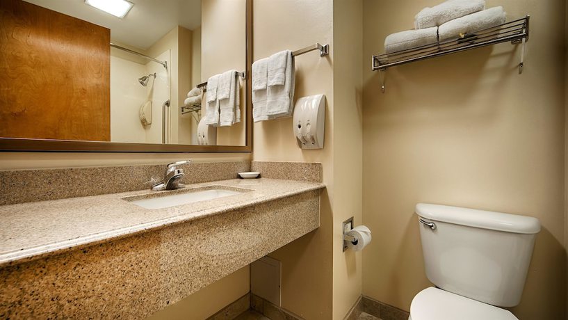 Imagen de la habitación del Hotel Best Western Plus Edinburg Inn And Suites. Foto 12