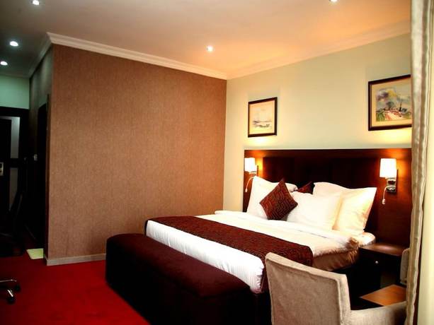 Imagen de la habitación del Hotel Best Western Plus Elomaz. Foto 9