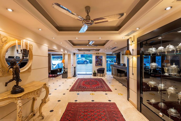 Imagen de los interiores del Hotel Best Western Plus Embassy. Foto 18