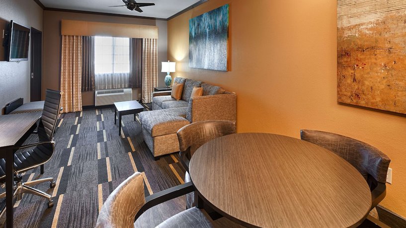 Imagen de la habitación del Hotel Best Western Plus Emerald Inn and Suites. Foto 2