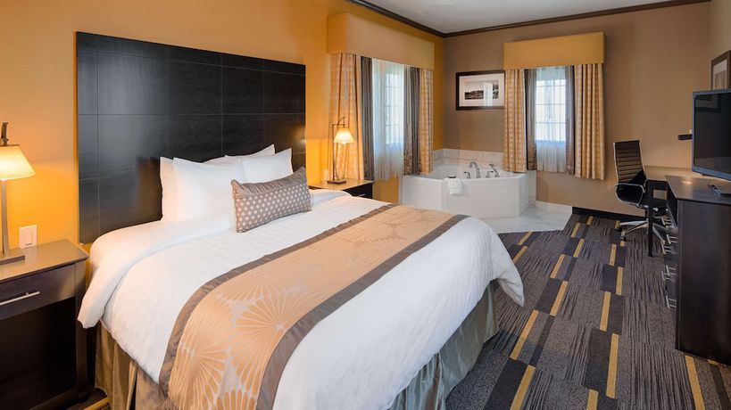 Imagen de la habitación del Hotel Best Western Plus Emerald Inn and Suites. Foto 3
