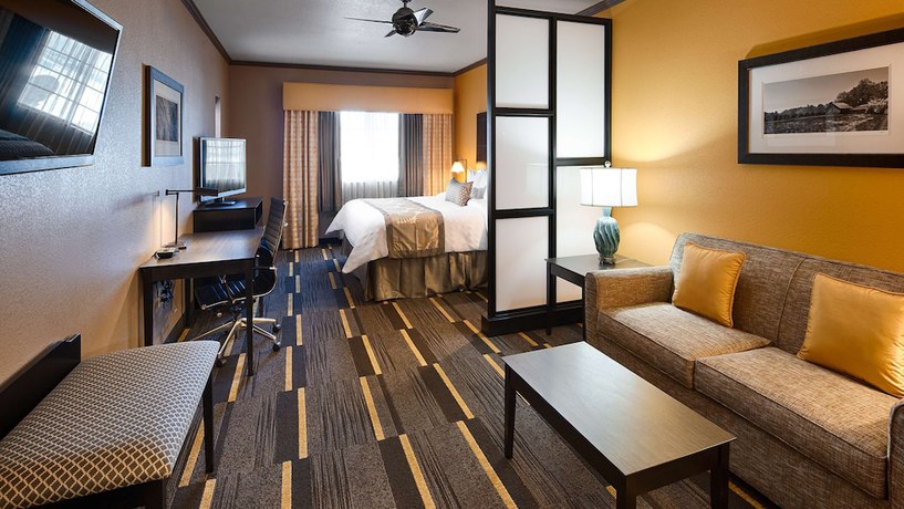 Imagen de la habitación del Hotel Best Western Plus Emerald Inn and Suites. Foto 4